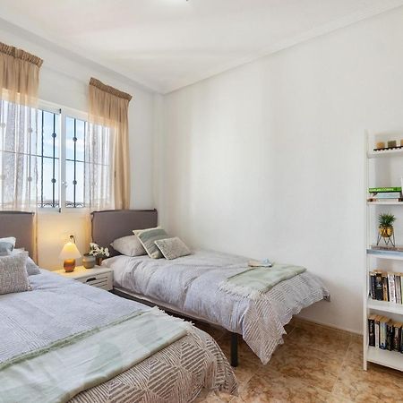 Cb Living - Homely Apartment Cinuelica, Punta Prima Dehesa de Campoamor  外观 照片